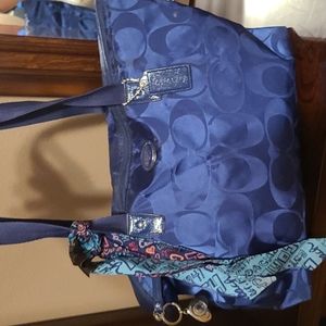 Coach Navy Blue Medium size Tote. Comes with caoch key change and scarf.